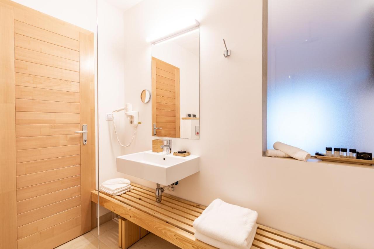 Cuibul De Lemn Hotel Rîşnov Екстериор снимка